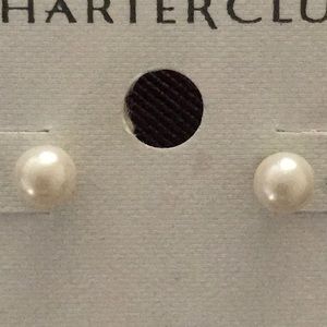 Pearl earrings